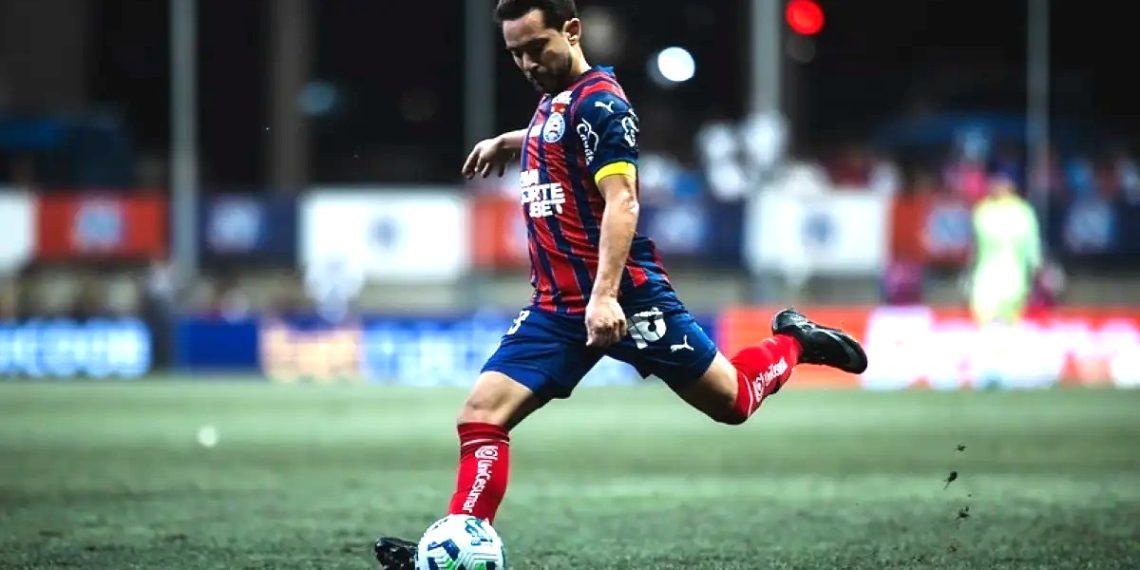 Câncer de Everton Ribeiro foi identificado durante rotina de exames no Bahia; prazo de retorno é indefinido