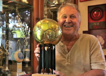 Zico desembarca em Feira de Santana nesta quinta (9) para jogo de estrelas na Arena Cajueiro