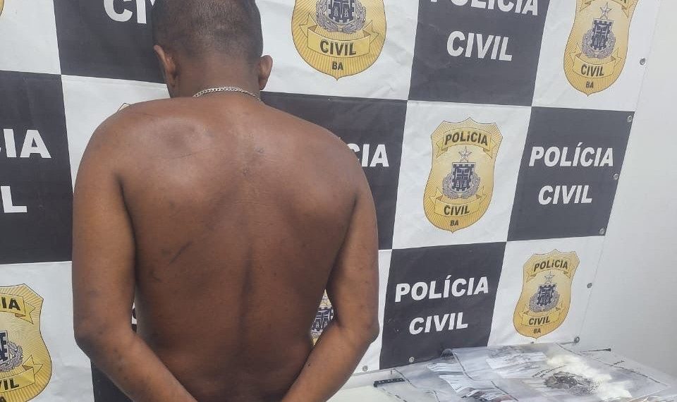 Homem com mandado de prisão em aberto em São Paulo é preso com drogas e quase R$ 8 mil em espécie em Cansanção
