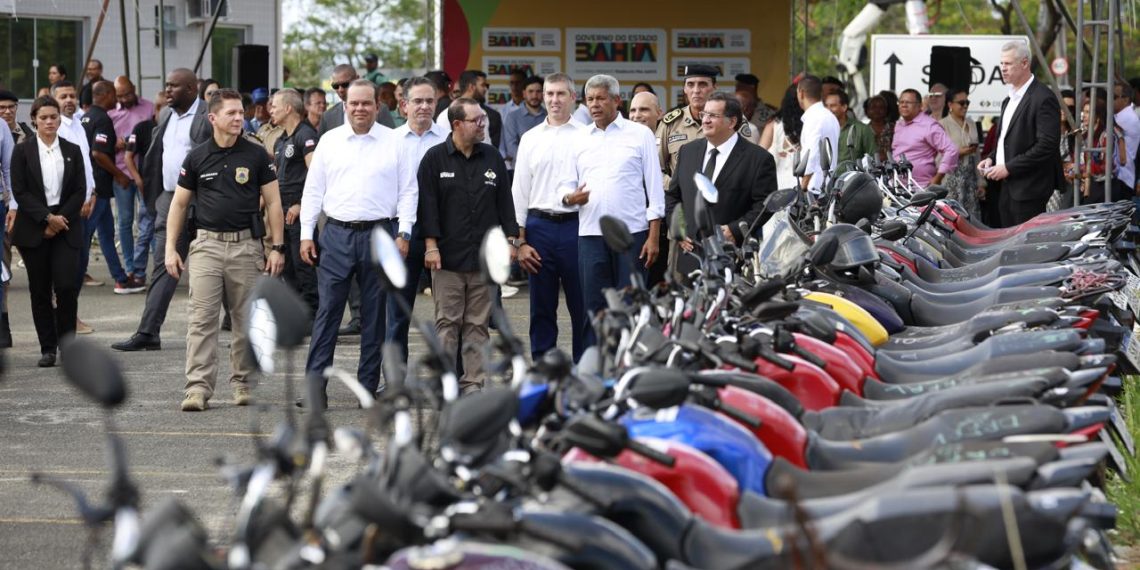 Governo do Estado entrega veículos recuperados aos proprietários legítimos no Dia D da Operação Ressonância