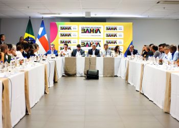 Jerônimo Rodrigues reúne presidentes de consórcios públicos da Bahia para fortalecer gestão compartilhada
