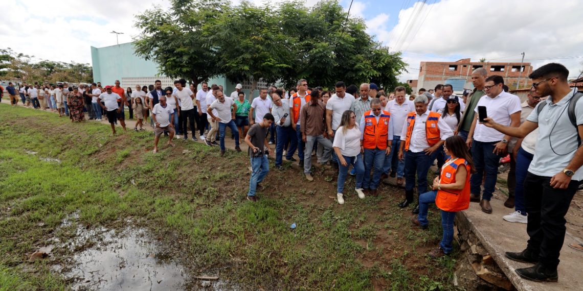 Araci I – Estado reforça assistência após fortes chuvas e entrega equipamentos de saúde e defesa civil do município