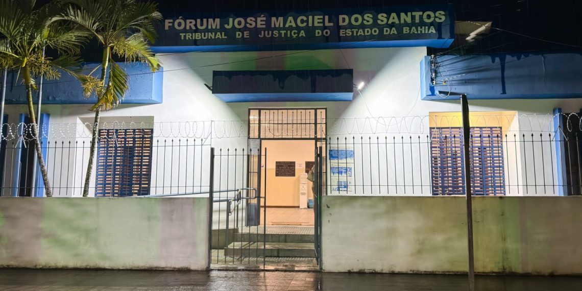 Homem é condenado a 28 anos de prisão por matar companheira com espingarda e terá que pagar R$ 150 mil à família da vítima