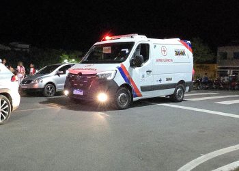 Duas ambulâncias frutos de emendas do deputado Alex da Piatã reforçam saúde em distritos de Aroeira em Coité e Barreiros de Riachão do Jacuípe