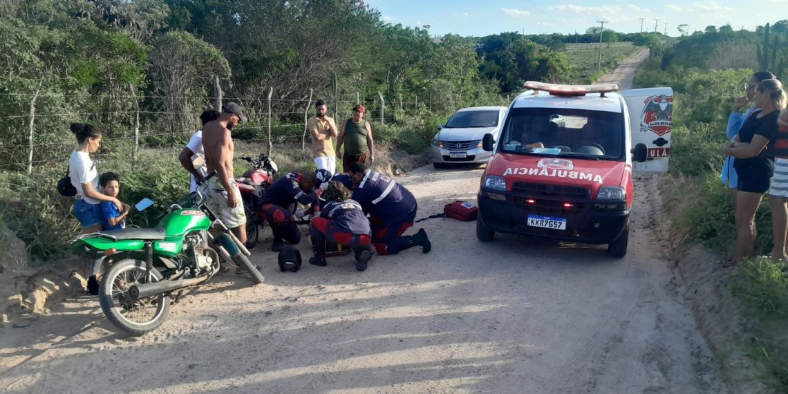 Águia Resgate presta socorro a duas vítimas de acidentes envolvendo motocicletas em estradas vicinais de Coité