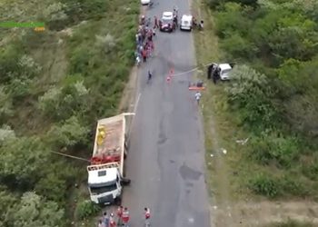 Motorista que morreu em colisão na BA-409 estava em fuga após assaltar farmácia em Conceição do Coité