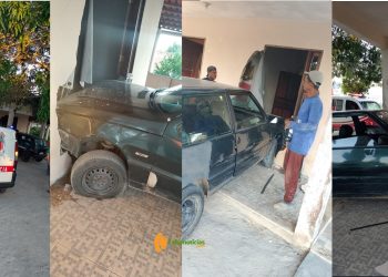 Idoso passa mal ao volante, perde controle de veículo e colide contra casa em Conceição do Coité