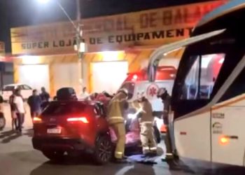 Comerciante de Serrinha morre em acidente envolvendo Corolla Cross e ônibus em Feira de Santana