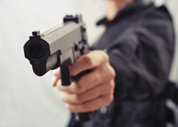 Homem tem mais de R$ 16 mil roubados ao sair para fazer depósito em banco