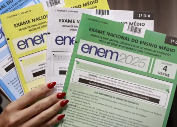 Enem 2025: três questões são anuladas após suspeita de vazamento