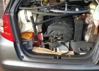 PRF Alerta que bagagem fora do porta-malas pode render multa e riscos em caso de acidente