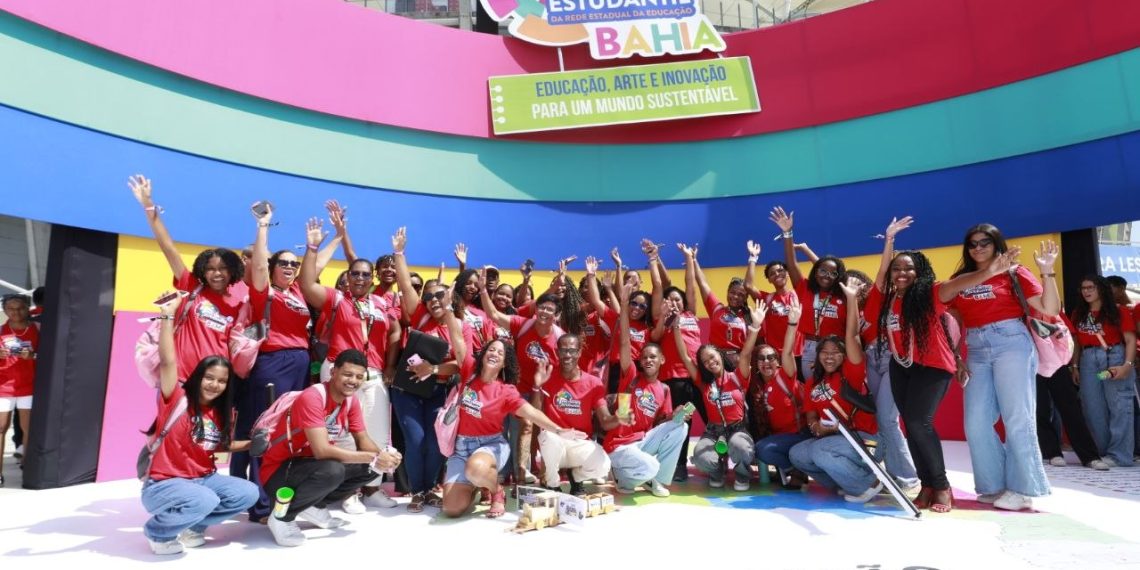 Maior encontro estudantil do país reúne 10 mil estudantes na Arena Fonte Nova