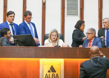 Sem acordo ALBA não vota orçamento 2026 em primeiro turno, mas aprova empréstimo no BNDES para o Estado no valor de R$720 milhões