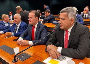 Riachão do Jacuípe – Prefeito Carlinhos Matos ganha destaque na defesa municipalista e encerra 1º ano do 2º mandato com entregas e avanços