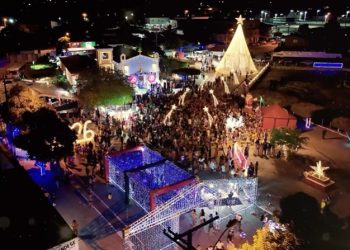 Nordestina: Natal Luz é aberto com foguetório, apresentações e distribuição de presentes