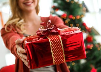 Como garantir seus direitos na troca de presentes de Natal e em pedidos que não chegam