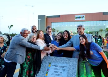 Governo do Estado inaugura Teatro Central da UEFS e amplia espaço cultural e acadêmico no campus
