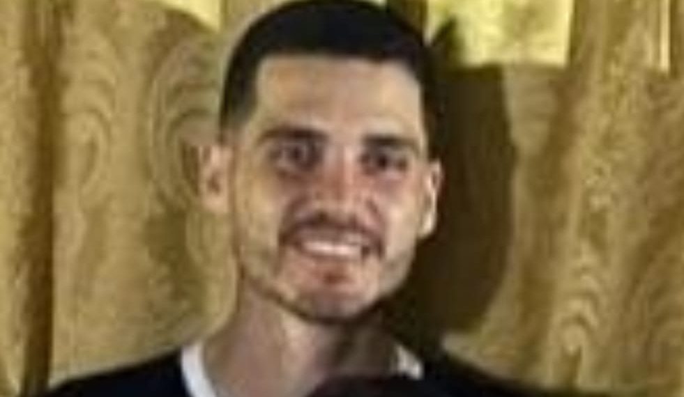 Homem com mandado de prisão em aberto por assassinar dois irmãos em 2018 é preso pela PM em Coité