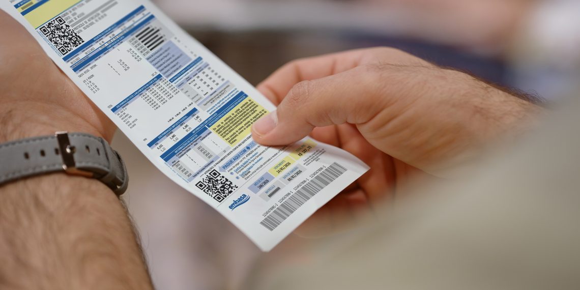 Novo modelo de conta da Embasa está sendo entregue. Entenda as mudanças