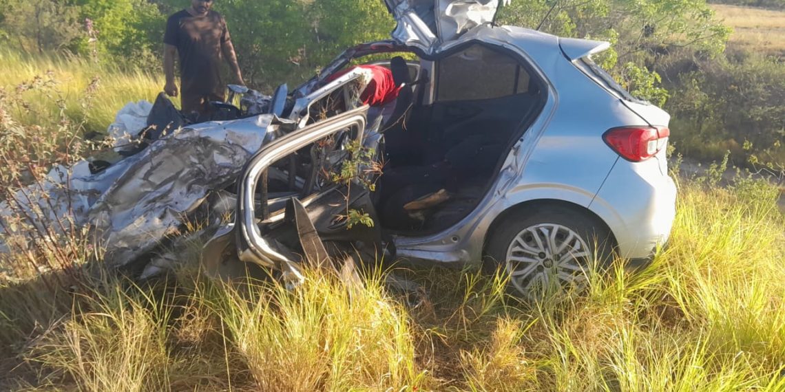 Dois graves acidentes na BR-116 Norte deixam dois mortos e uma mulher ferida na região de Tucano