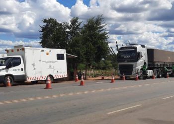 Balanças de pesagem móveis iniciam as operações em 10 municípios nesta quinta-feira (15)