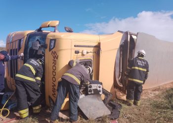 Carreteiro morre após ficar preso às ferragens em grave acidente na BR-110