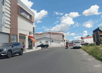 Dois novos conjuntos de semáforos serão implantados em Conceição do Coité