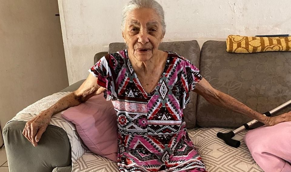 Família cancela programação festiva dos 100 anos de Dona Cota por motivos de saúde da centenária