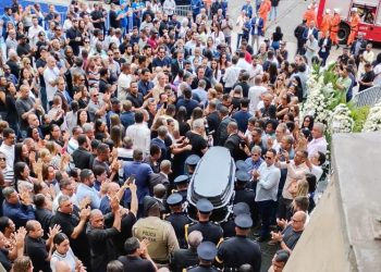 Bahia se despede de Alan Saches após velório no salão nobre da ALBA