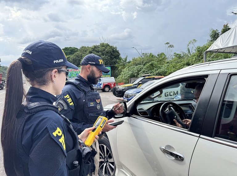 Rodovida: No Carnaval, PRF intensifica combate à mistura álcool e direção