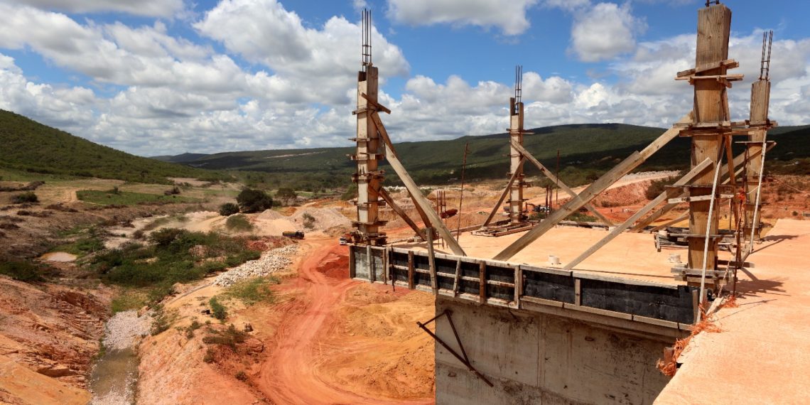 Com obra da Barragem de Baraúnas na reta final, Governo do Estado reforça segurança hídrica na Chapada Diamantina
