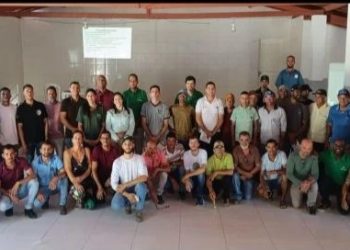 Apicultores de Capim Grosso, São José do Jacuípe e Quixabeira discutem combate ao furto de mel