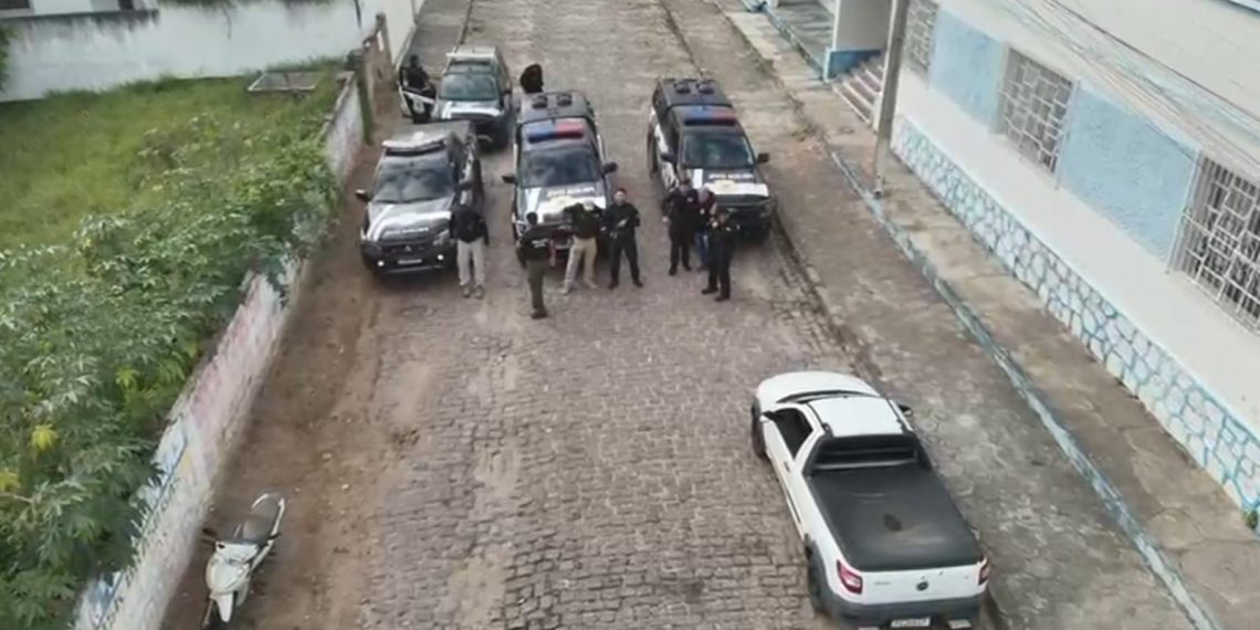 Operação Guarda Avançada cumpre mandados e prende três pessoas em Itiúba