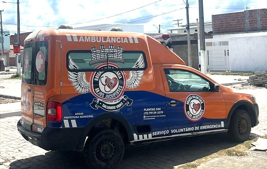 Brigada Anjos Jacuipenses realiza atendimento rápido a adolescente engasgado durante refeição