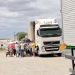 Carreteiro fica gravemente ferido após ser prensado pelo próprio veículo na BR-324, em Vila Aparecida