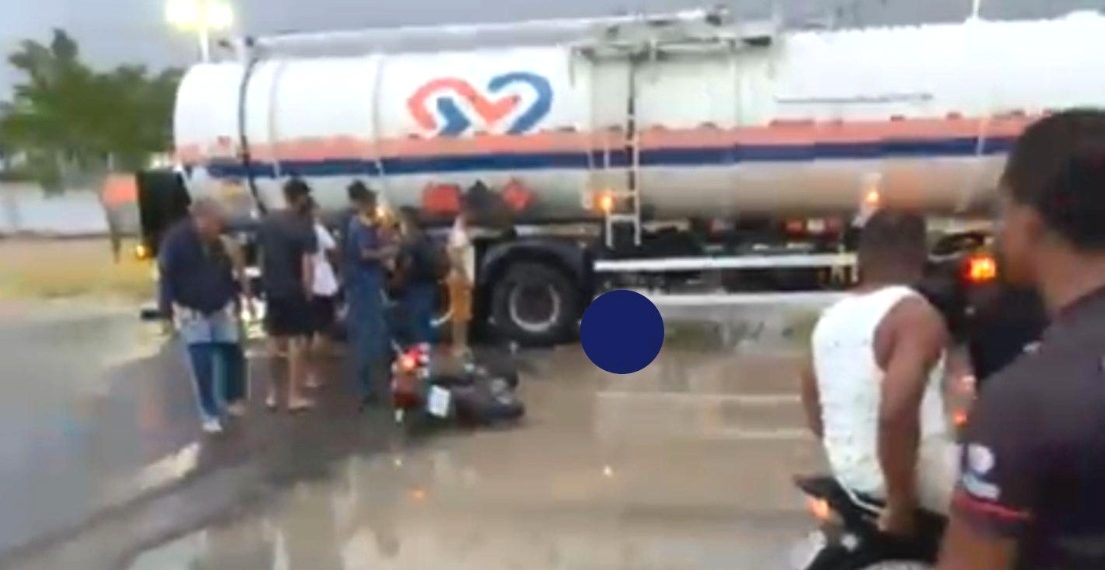 Homem morre em acidente envolvendo moto e carreta na BR 116 Norte