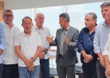 Prefeitos se reúnem na sede do PSD em Salvador e reafirmam lealdade a Otto Alencar e ao projeto político na Bahia