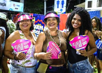 Secretaria das Mulheres do Estado promove sensibilização para prevenir a violência de gênero no Carnaval
