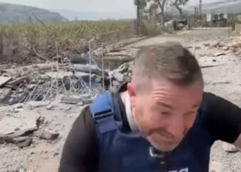 Você viu? Jornalista escapa por pouco de míssel no Líbano (vídeo)