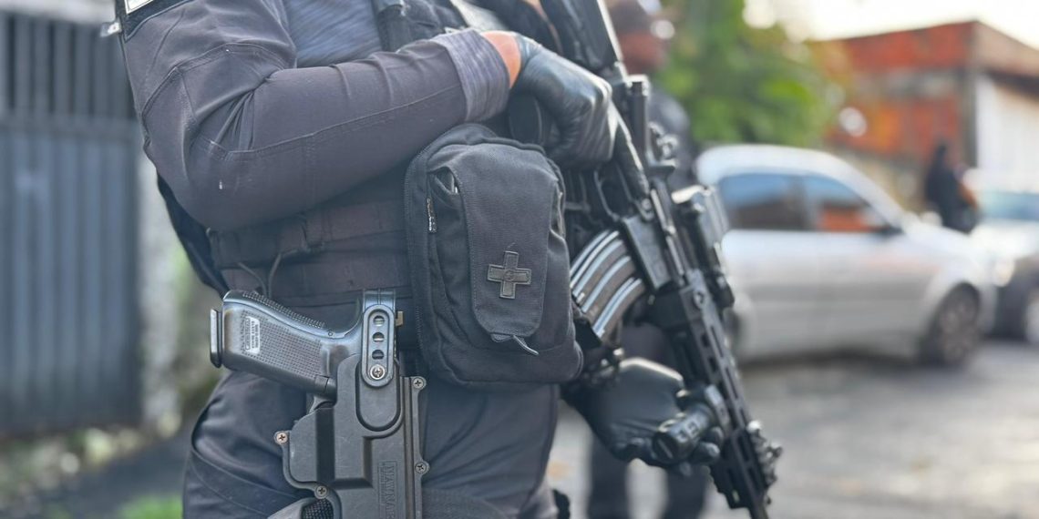 Polícia Civil cumpre três mandados de prisão por crimes contra a vida em Serrinha