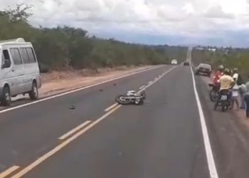 Motociclista é transferido em estado grave após se envolver em acidente na BA 409