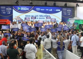 Municípios baianos recebem quase 100 ambulâncias do SAMU e Programa Brasil Sorridente