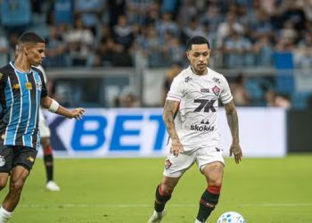 Vitória joga mal e perde para o Grêmio fora de casa